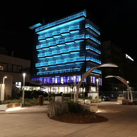 Diplomatic Szálloda 3*