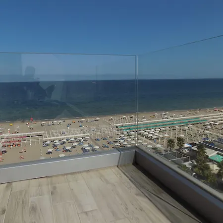 Diplomatic Szálloda