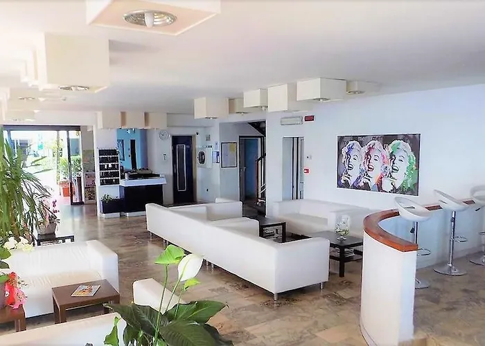 Diplomatic Hotel 3*